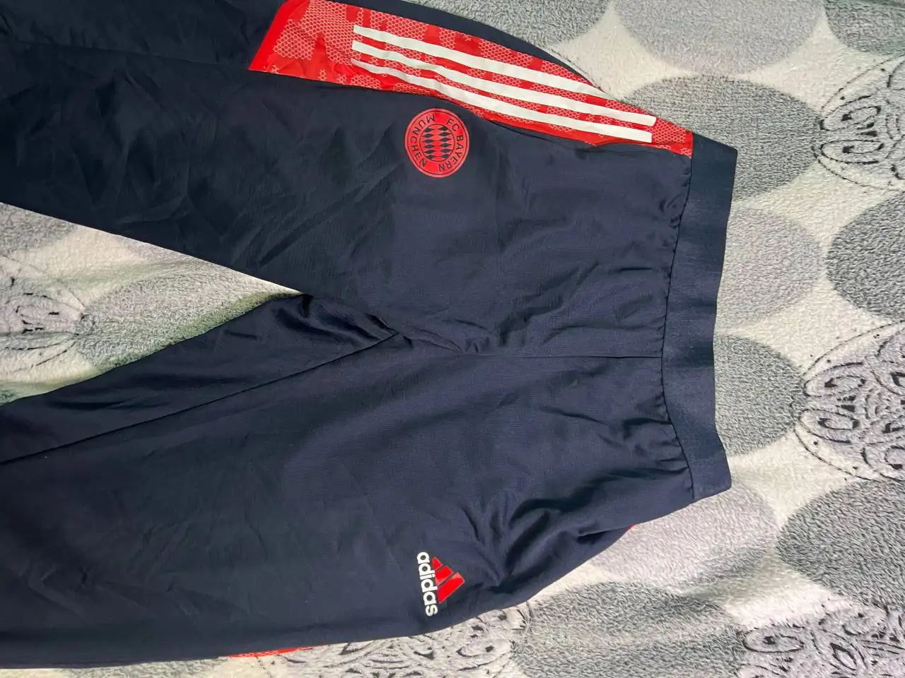 Штаны adidas buyern размер XL - Штаны (Одежда) в Москва