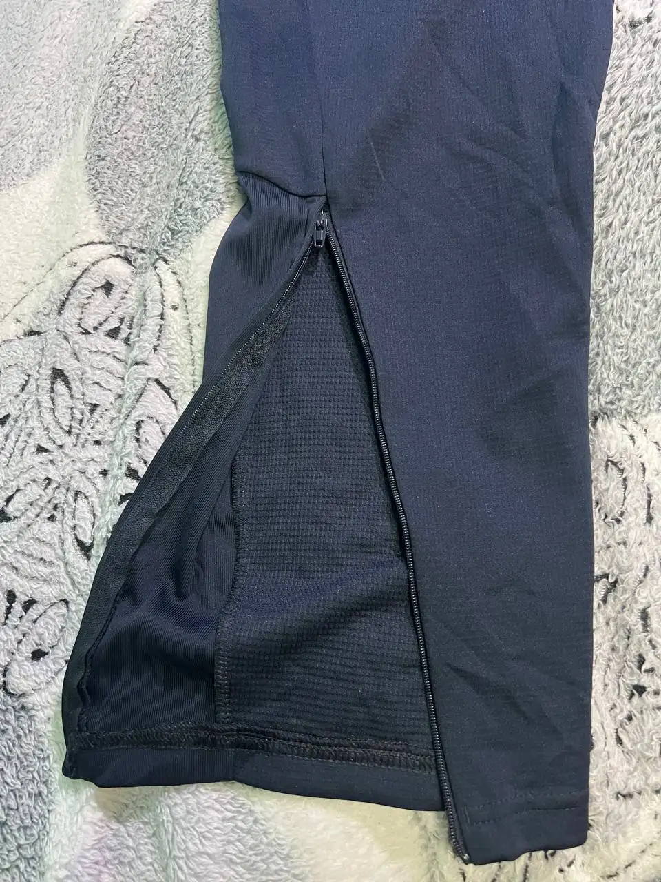 Штаны adidas buyern размер XL - Штаны (Одежда) в Москва