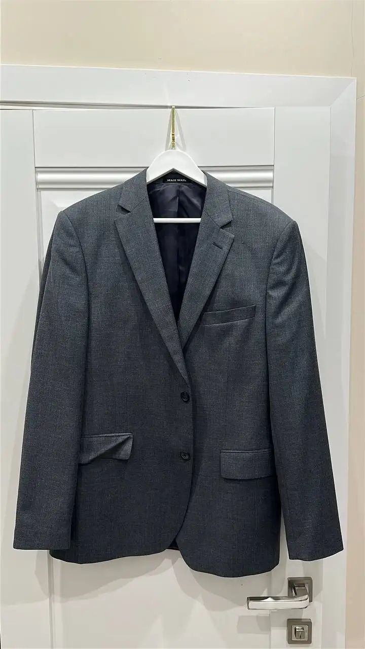 Продам практически новые вещи - Барахолка в Москва