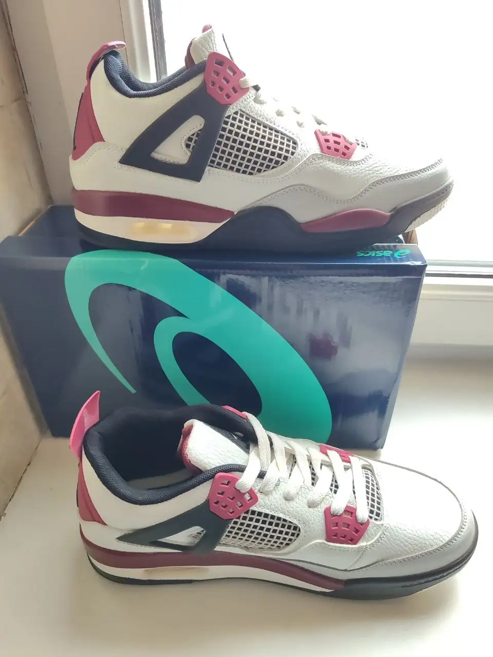 Новые кроссовки Nike размер 43-44 - Обувь (Одежда) в Москва