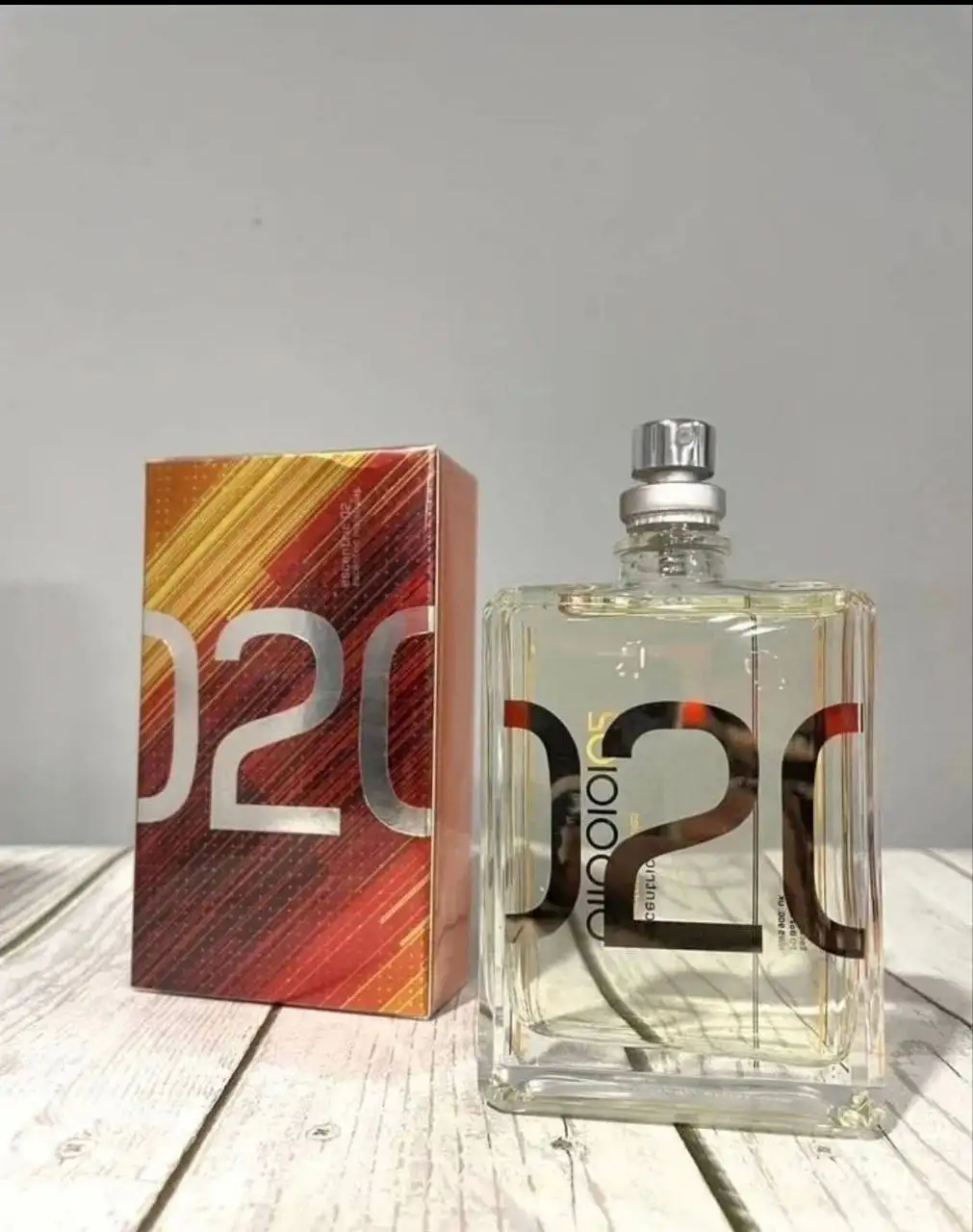 Продам новые духи с высокой стойкостью - Парфюмерия (Барахолка) в Москва