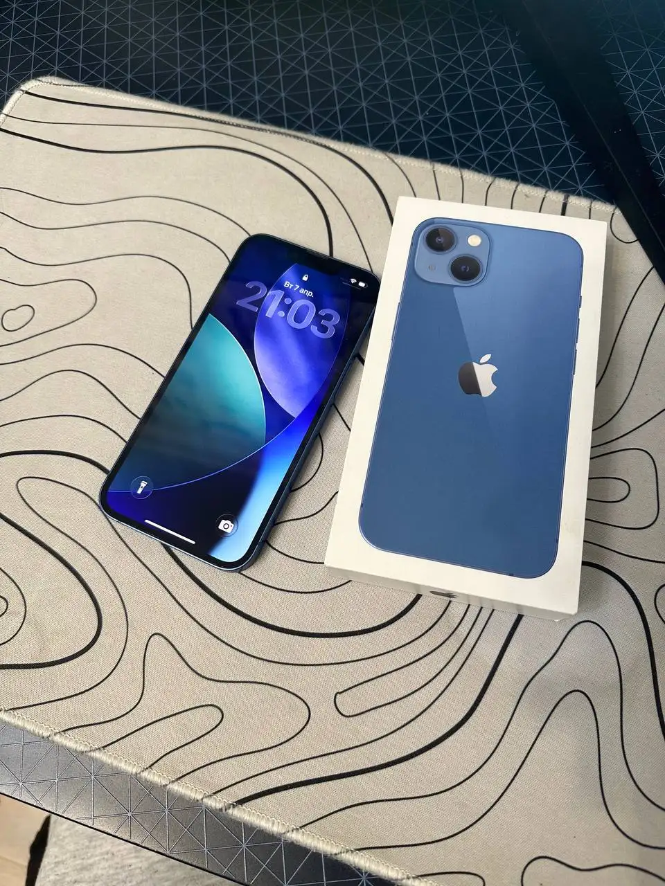 iPhone 13 128GB с аккумулятором 77% - Смартфоны (Электроника) в Москва