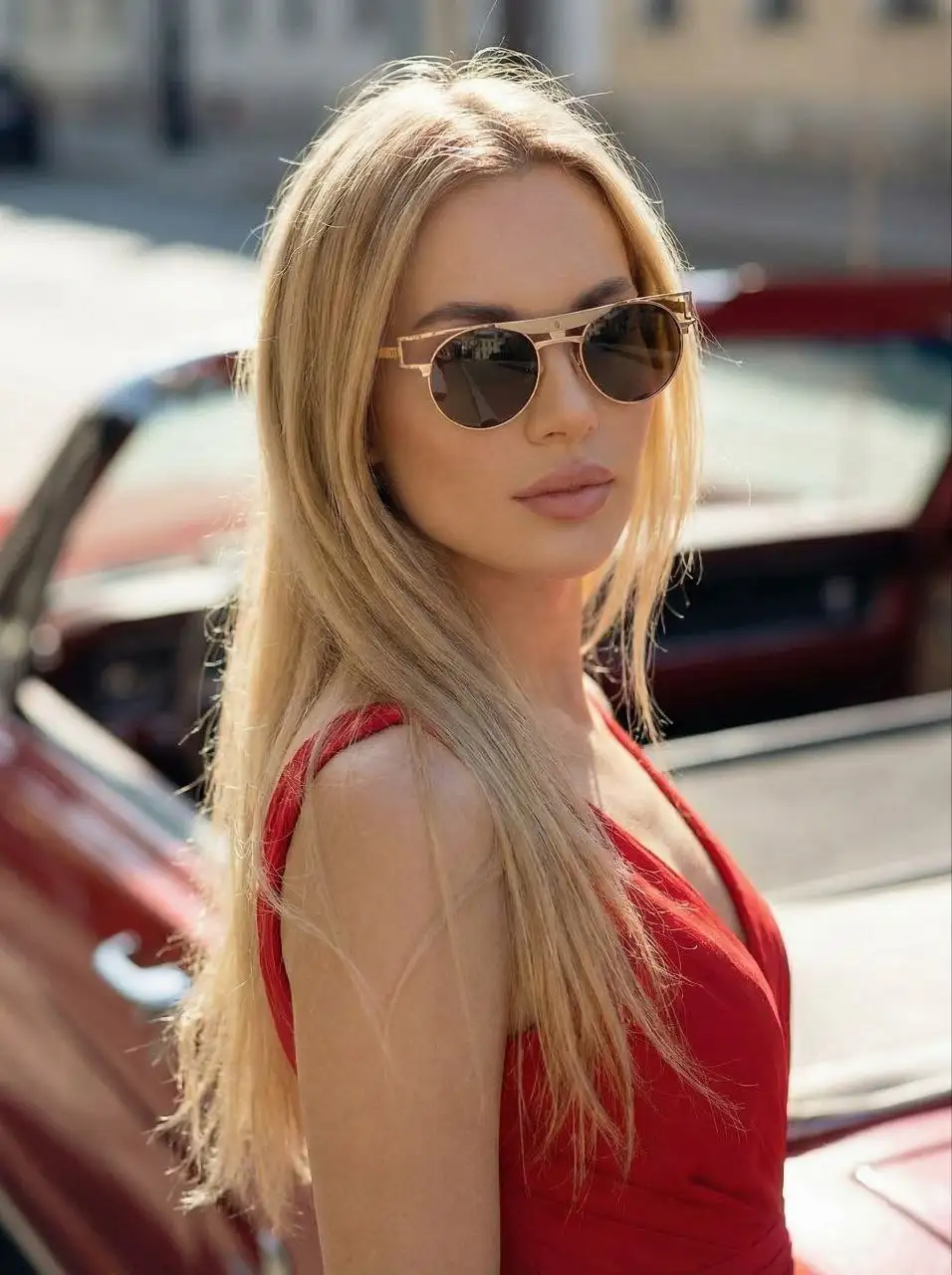 Солнцезащитные очки известных брендов - Солнцезащитные очки (Барахолка) в Москва