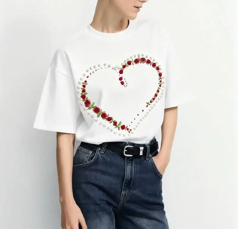 Футболка Zarina с ручной вышивкой, размер М - Одежда (Барахолка) в Москва