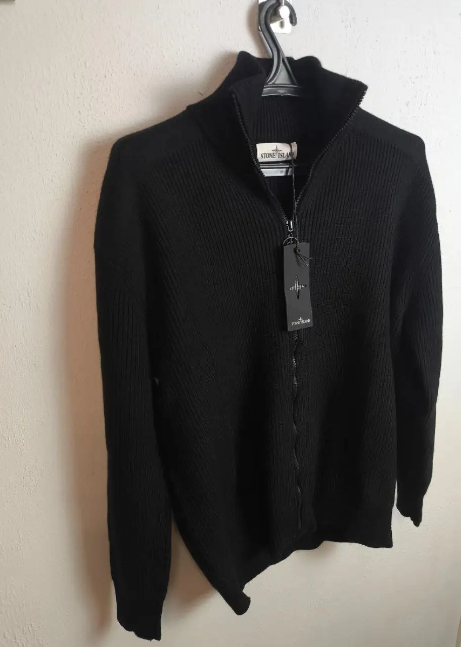Свитер Stone Island новый с бирками - Одежда (Барахолка) в Москва