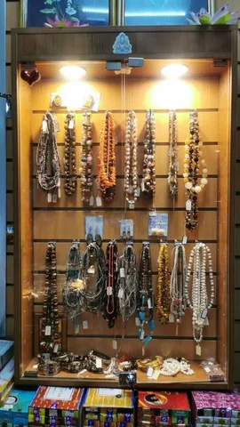 Шкаф для бус и натуральные камни - Украшения в Москва