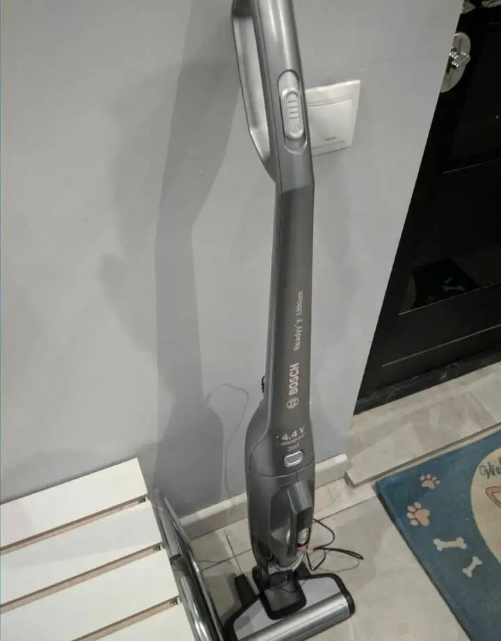Продам беспроводной ручной пылесос Bosch Readyy'y Lithium BBHL21435 б/у - Техника для дома (Барахолка) в Москва