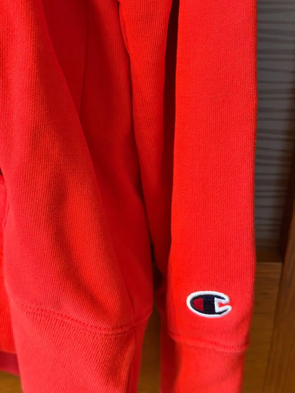 Худи Champion красное размер L/XL - Худи (Одежда) в Москва