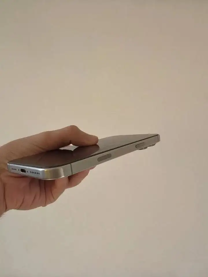 Продам Iphone 16 pro max 1tb - Смартфоны (Электроника) в Москва