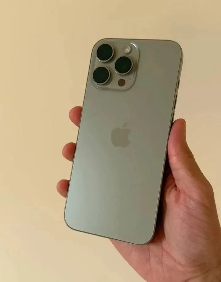 Продам Iphone 16 pro max 1tb - Смартфоны (Электроника) в Москва