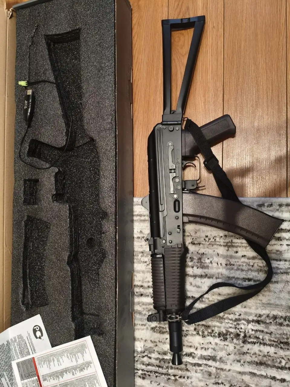 Страйкбольный автомат с аксессуарами - Страйкбол/пейнтбол (Хобби и отдых) в Москва