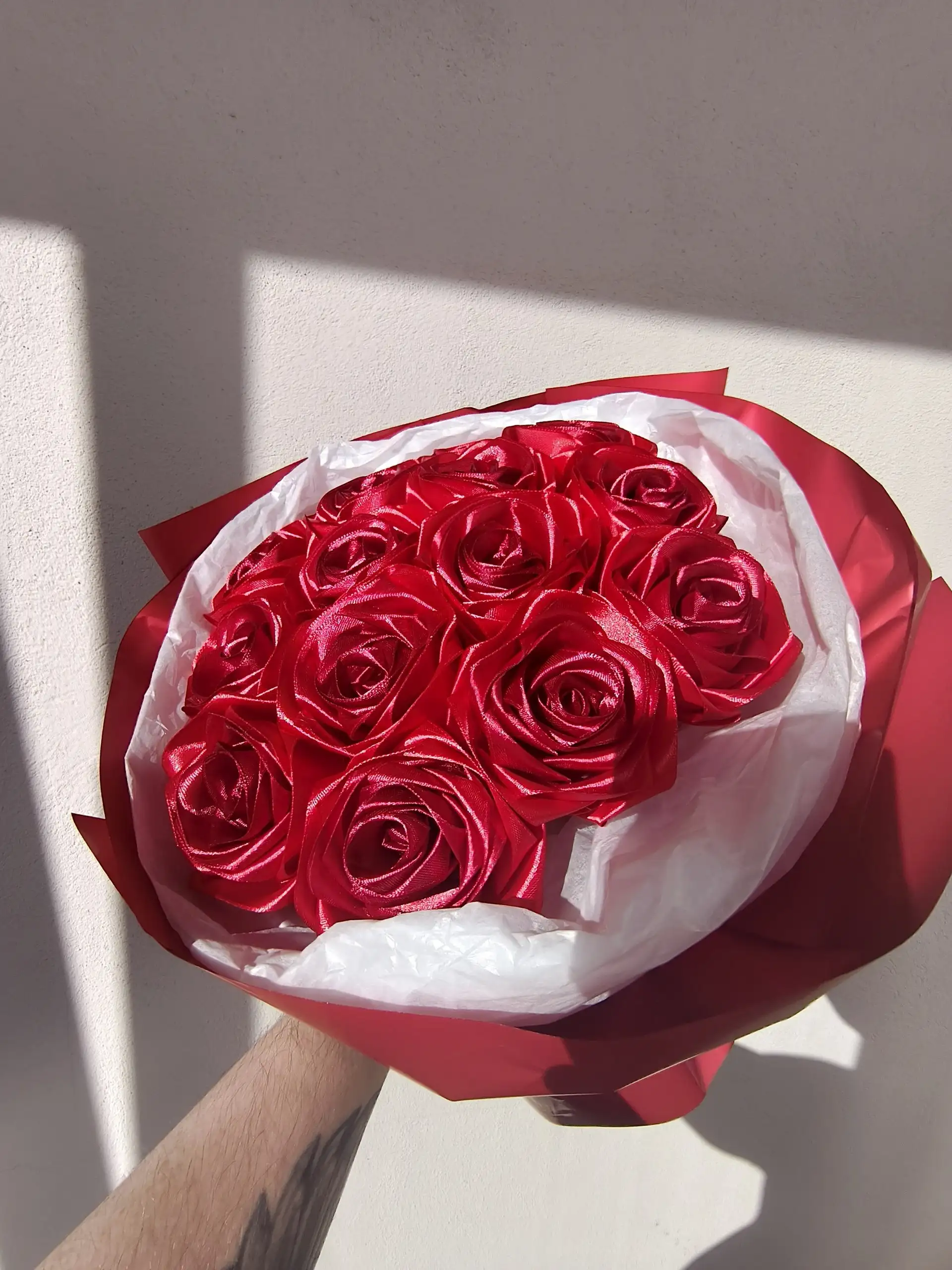 Букет из атласных лент с ароматом духов - Рукоделие (Барахолка) в Москва