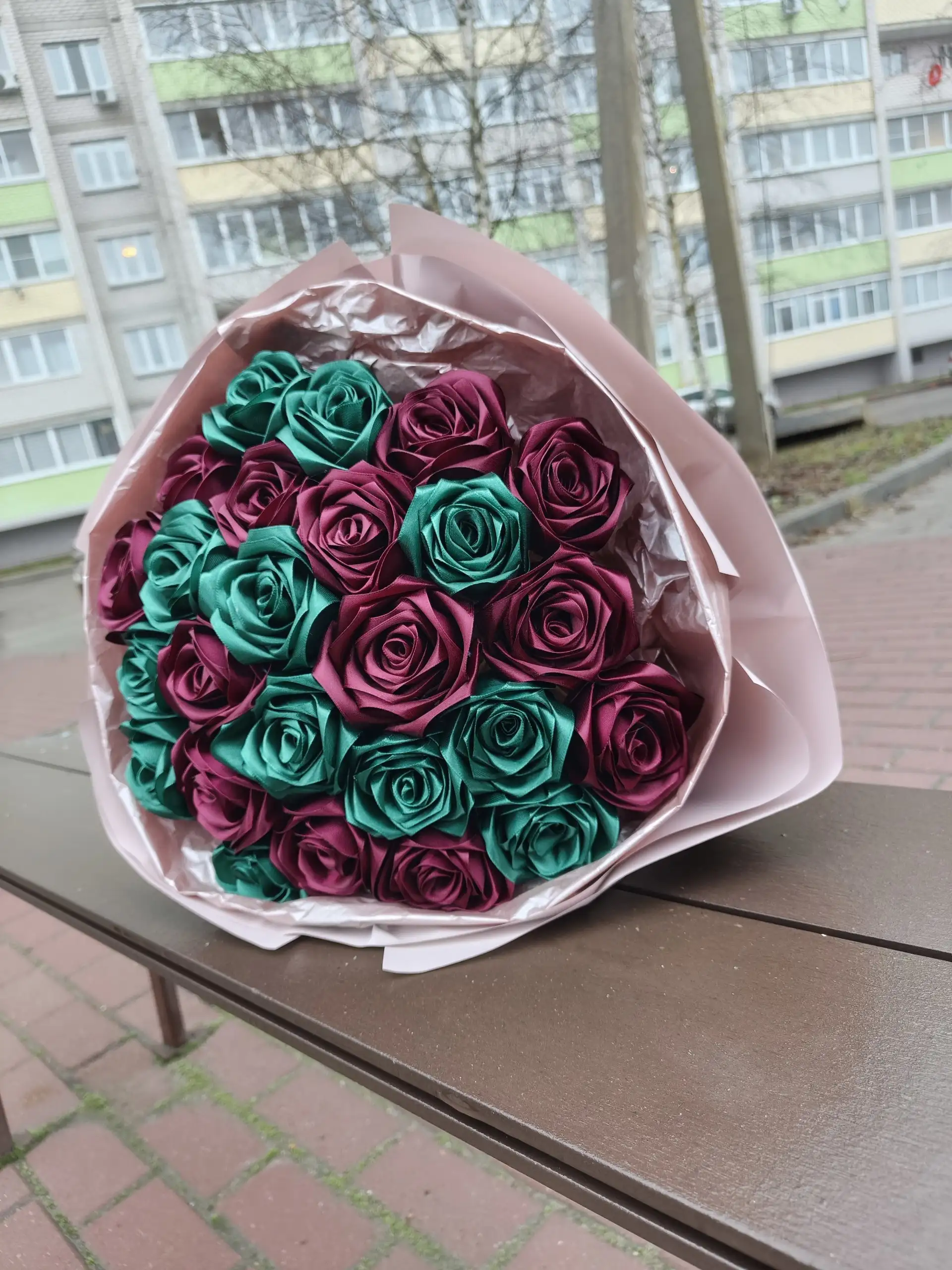 Букет из атласных лент с ароматом духов - Рукоделие (Барахолка) в Москва