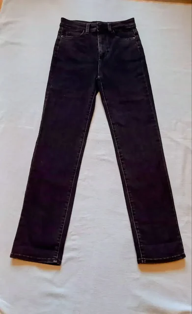 Классные джинсы C&A размер 40-42 XS - Верхняя одежда, обувь, аксессуары в Москва