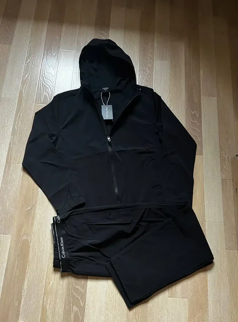 Спортивный костюм Calvin Klein - Юбки в Москва