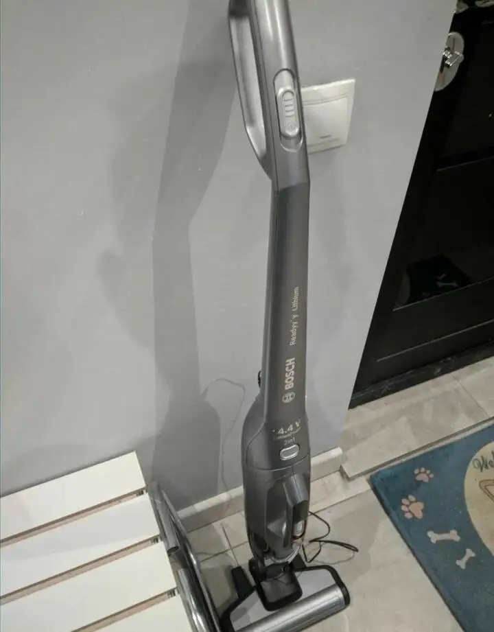 Беспроводной ручной пылесос Bosch Readyy'y Lithium BBHL21435 - Барахолка в Красногорск
