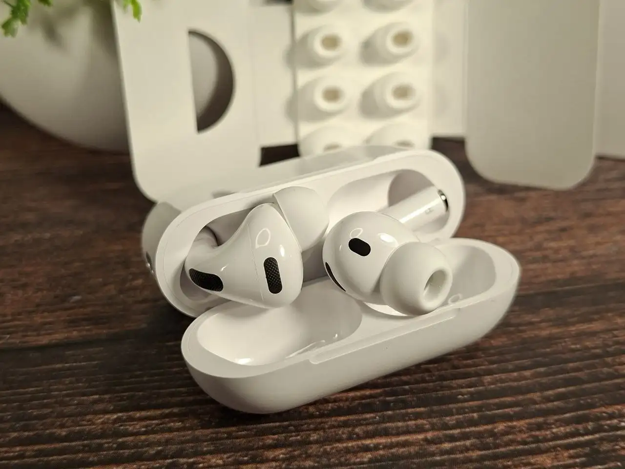 Продам AirPods Pro 3 реплика с шумоподавлением - Наушники (Электроника) в Москва