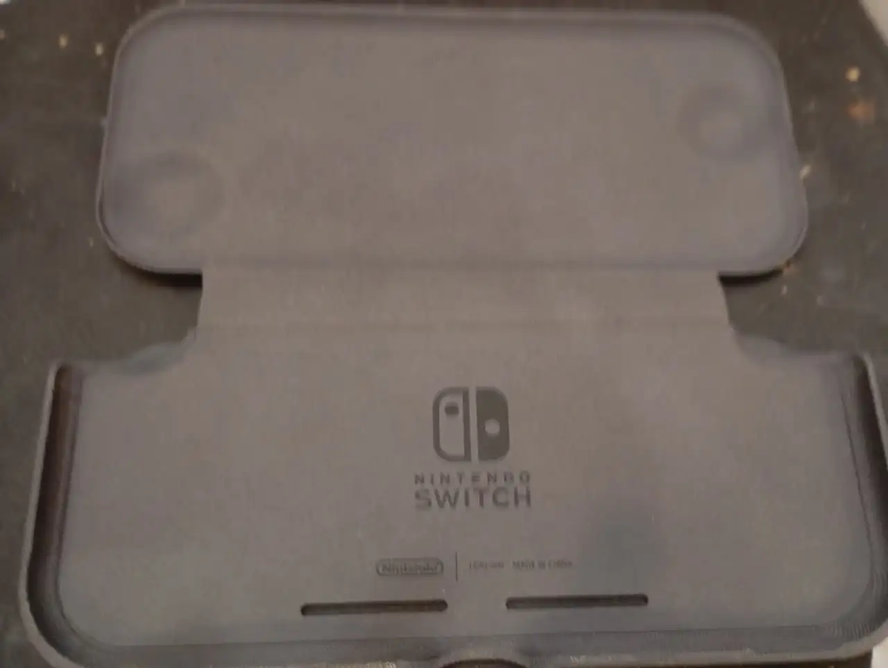 Nintendo Switch Lite Coral (розовый) - Игровые консоли (Электроника) в Москва