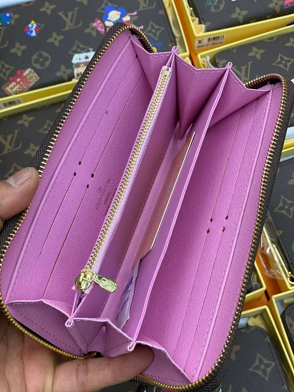 Кошелек Louis Vuitton (люкс-копия) - Копии брендовых аксессуаров (Барахолка) в Москва