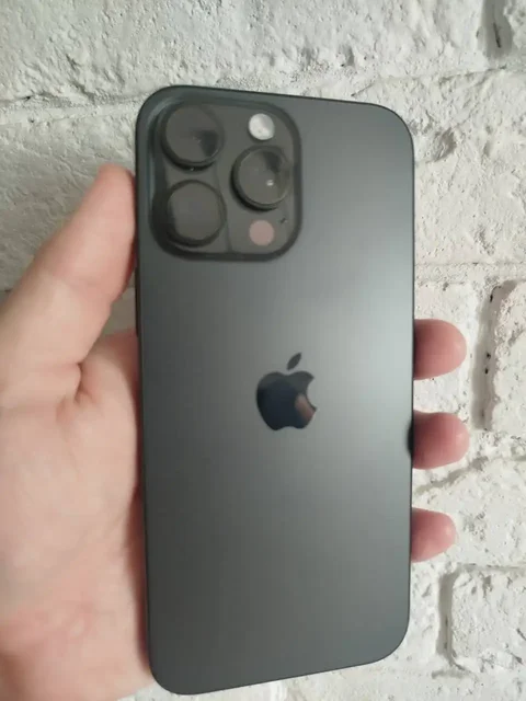 iPhone 16 Pro Max 1TB Black Titanium - Копии брендовых аксессуаров в Москва