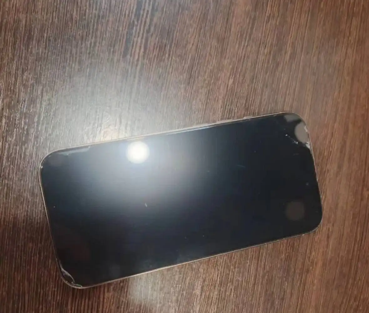Продаю iPhone 16 Pro 128GB - Смартфоны и гаджеты (Электроника) в Москва