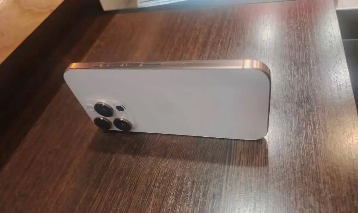 Продаю iPhone 16 Pro 128GB - Смартфоны и гаджеты (Электроника) в Москва
