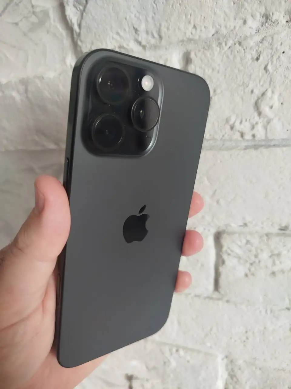 iPhone 16 Pro Max 1Tb black titanium - Мобильные телефоны (Электроника) в Москва