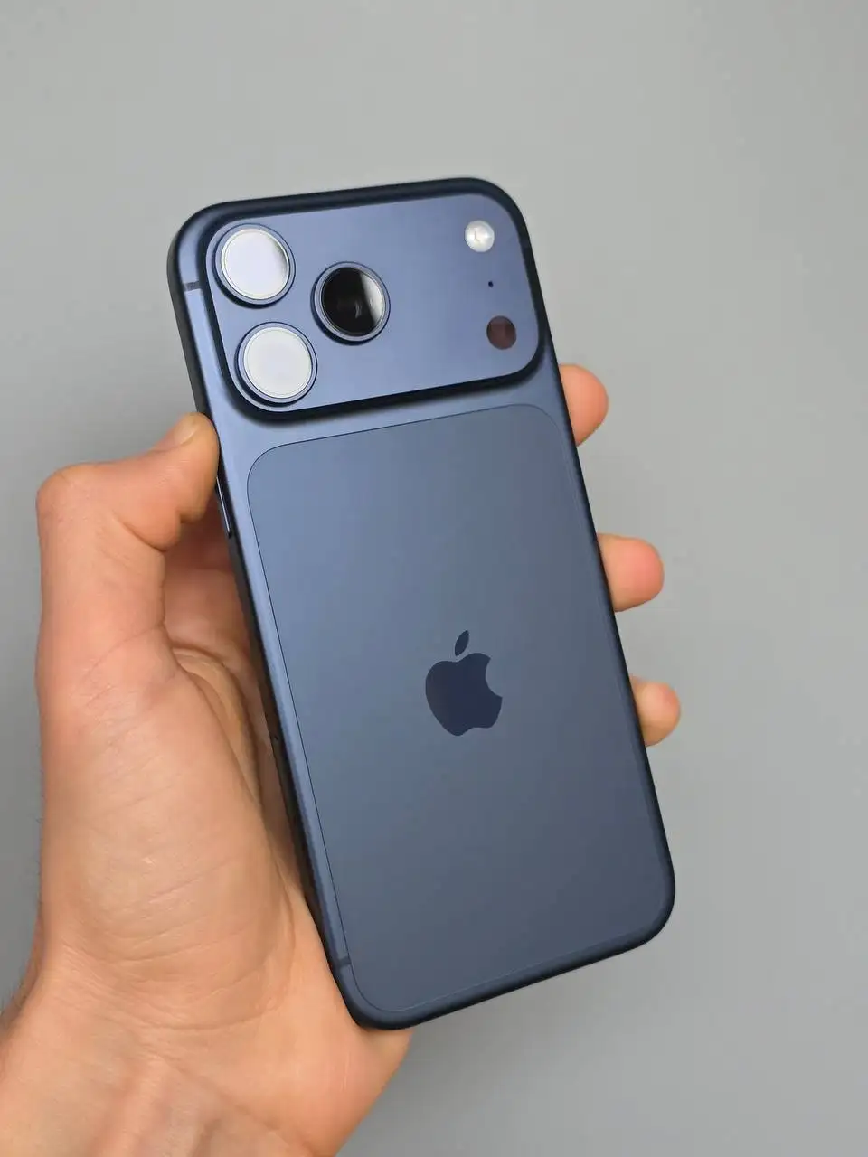 iPhone 17 Pro Max 256 GB Blue - Мобильные телефоны (Электроника) в Москва