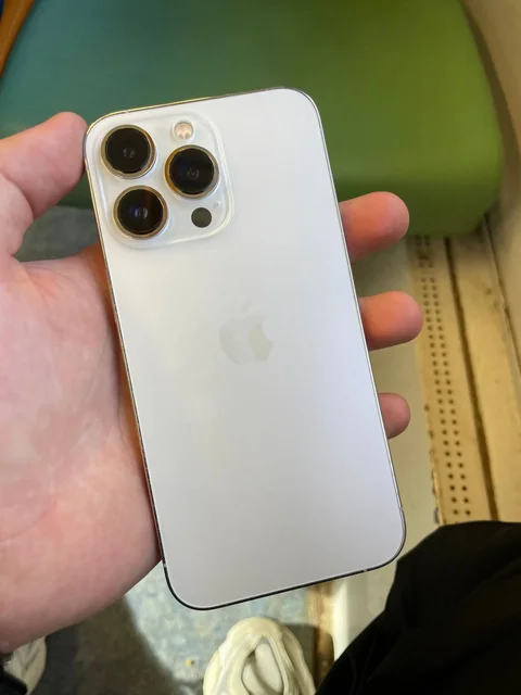iPhone 13 Pro 256Gb White - Игровые аксессуары в Москва