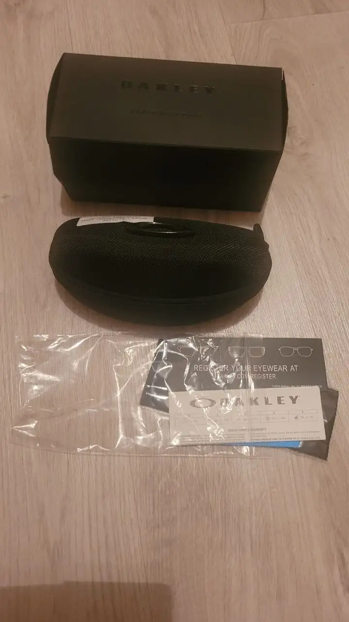 Очки Oakley 2 вида - Хобби и отдых в Москва
