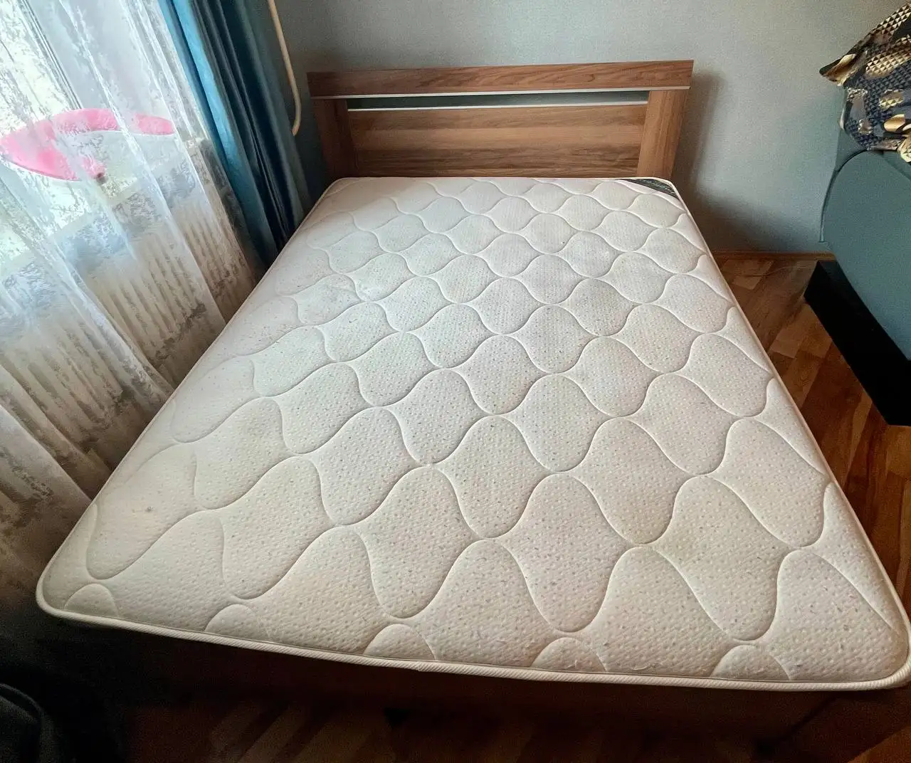 Продажа кровати 160/200 с матрасом и ящиками - Для дома и дачи в Москва