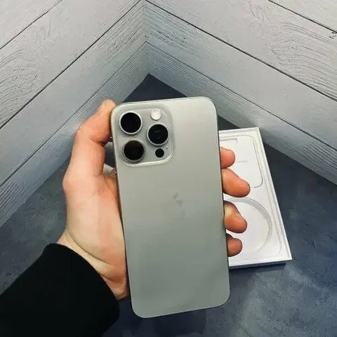 Продам iPhone 15 Pro 256GB, новый, акб 98% - Оптика в Москва