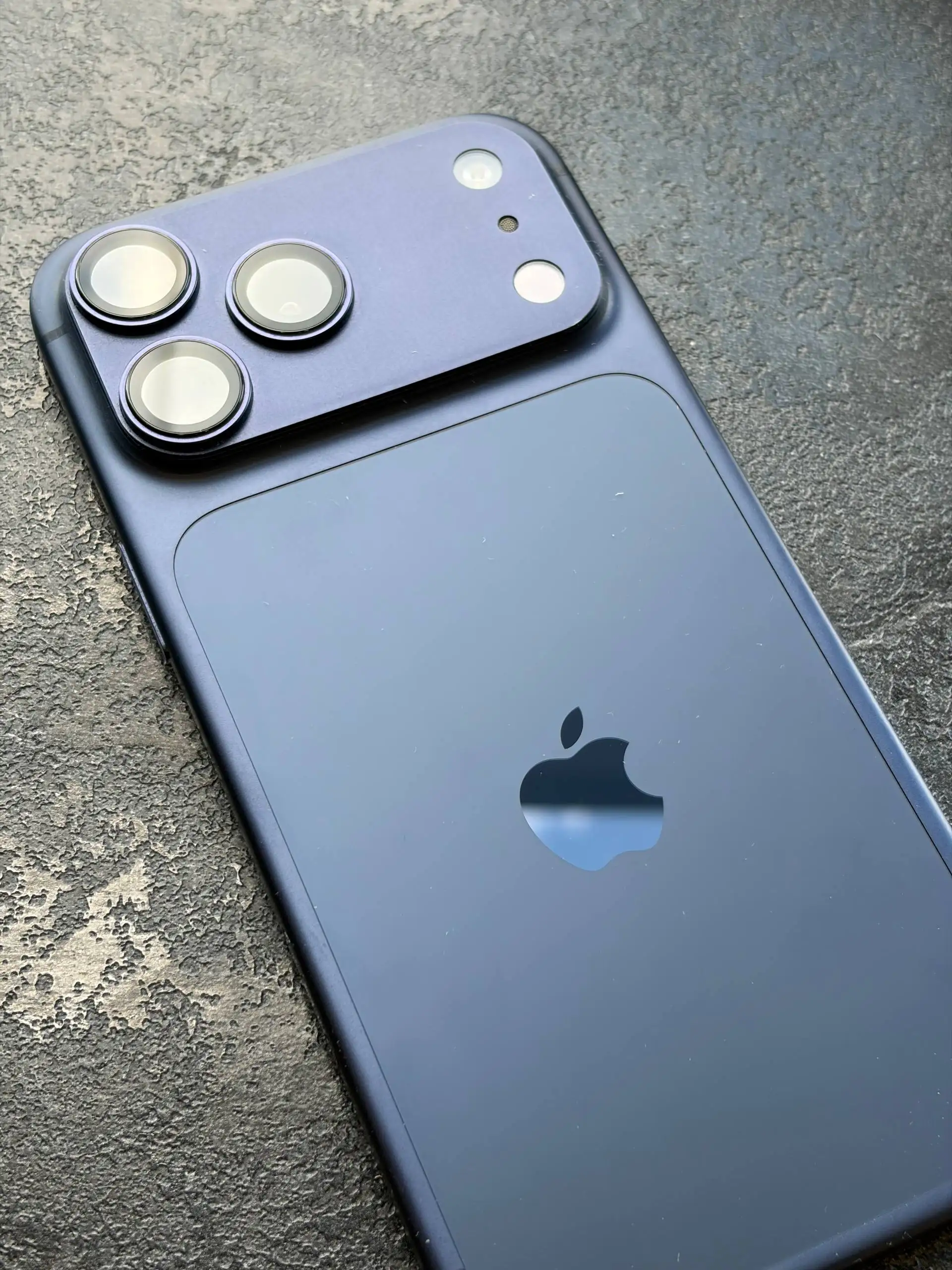 iPhone 17 Pro Max 256Gb синий - Смартфоны (Электроника) в Москва