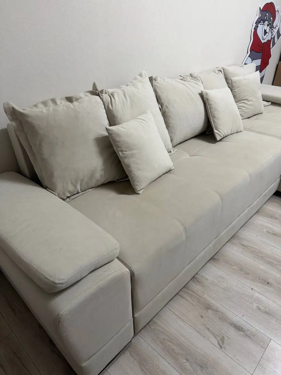 Продам диван кремового цвета - Мебель (Для дома и дачи) в Москва