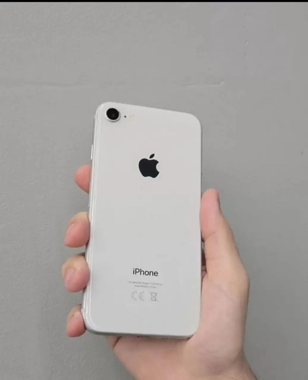 iPhone 8 128 ГБ в отличном состоянии - Мобильные телефоны (Электроника) в Москва