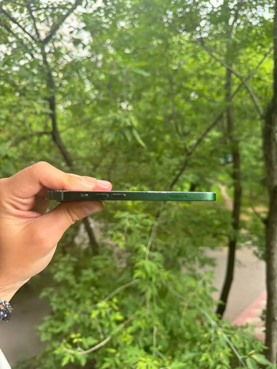 Продам iPhone 13 128GB - Мобильные телефоны и аксессуары (Электроника) в Москва