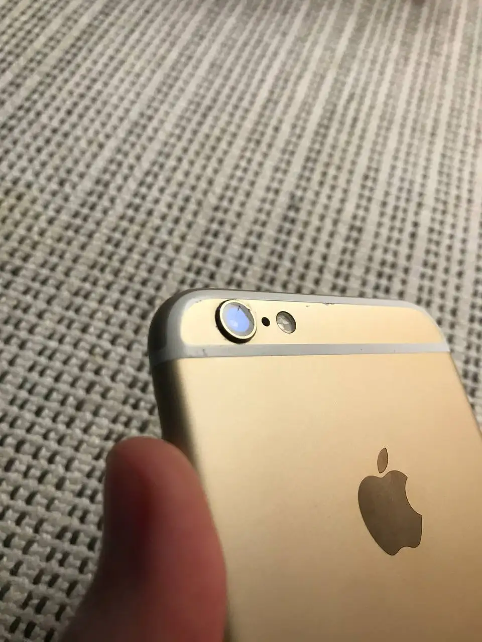 iPhone 6S 32GB Gold - Смартфоны и гаджеты (Электроника) в Москва