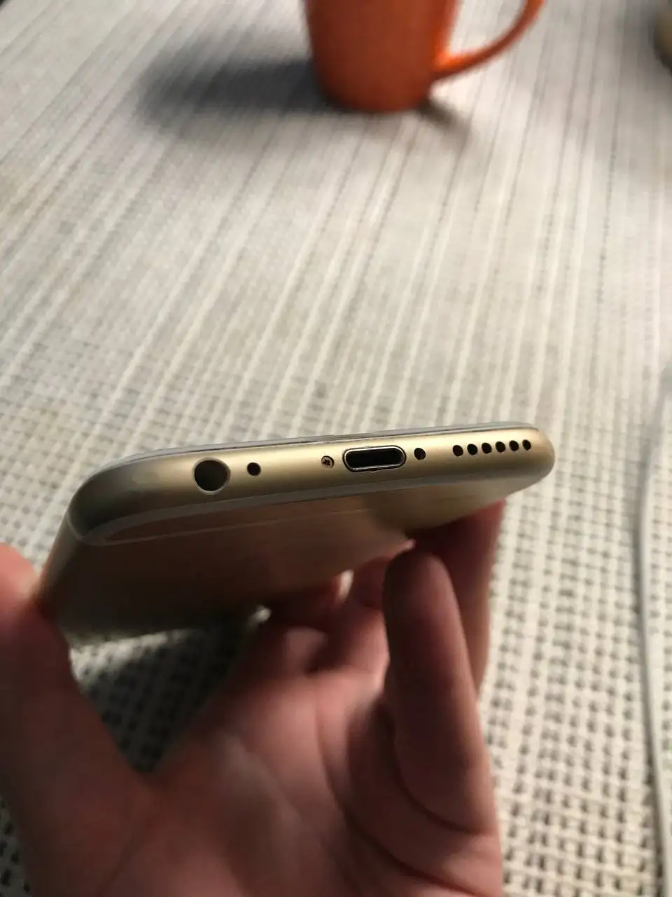 iPhone 6S 32GB Gold - Смартфоны (Электроника) в Москва
