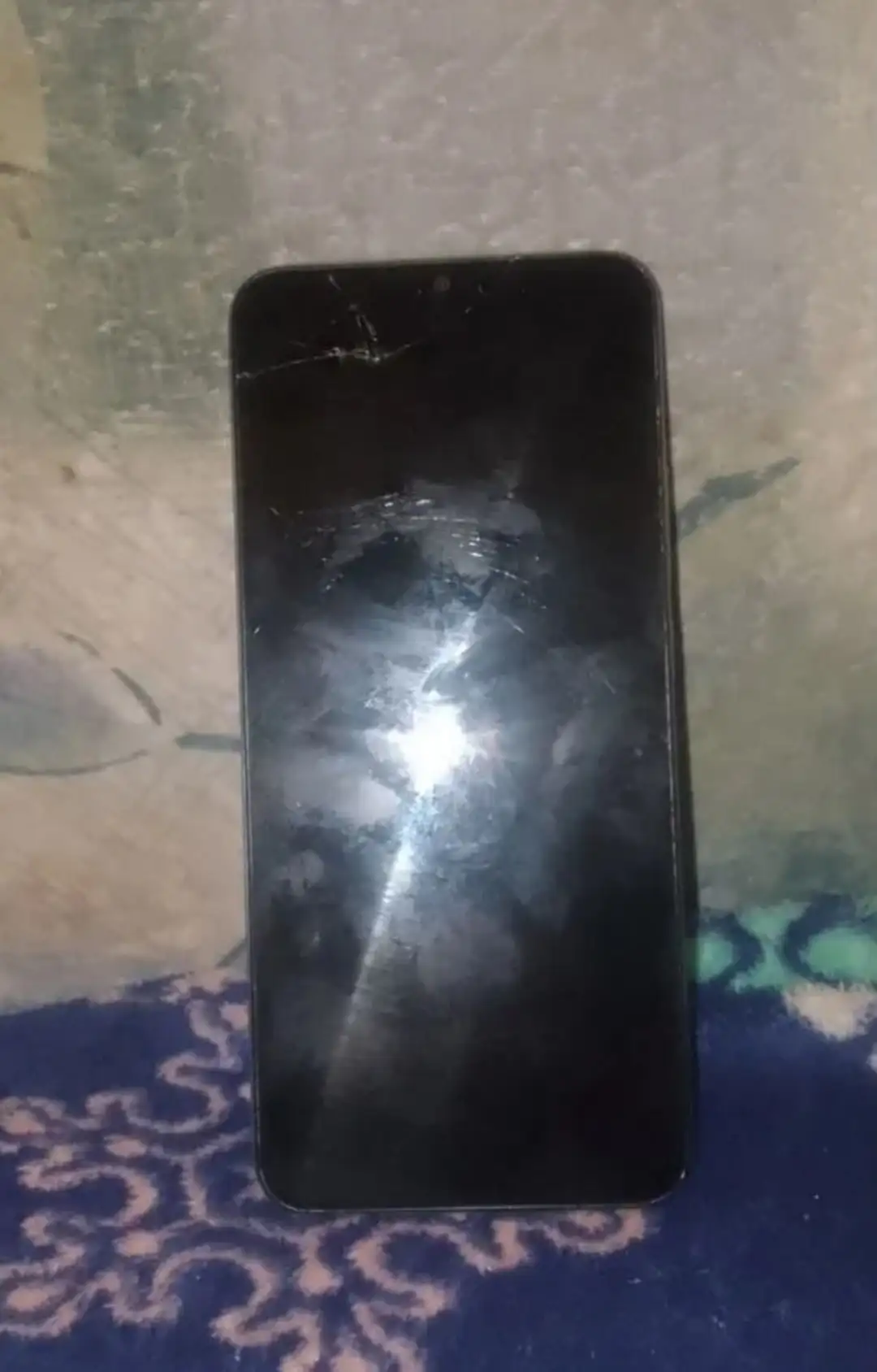 Продам Realme C30 2/32 с повреждениями - Смартфоны и гаджеты (Барахолка) в Москва