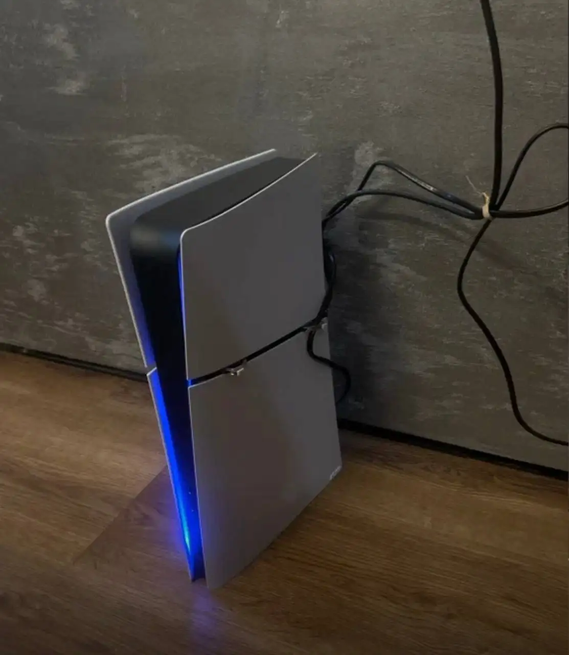 Продаю PlayStation 5 Digital Slim 825 GB - Электроника в Москва