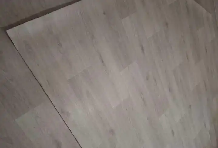 Продам линолеум и ковролин в Барнауле