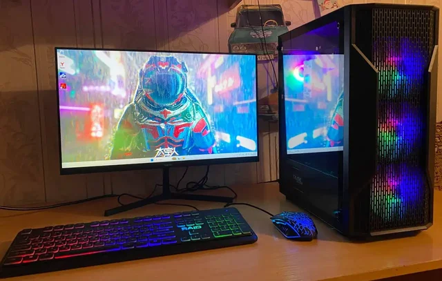Игровой компьютер в сборе с монитором 24 дюйма - Гаджеты в Барнаул