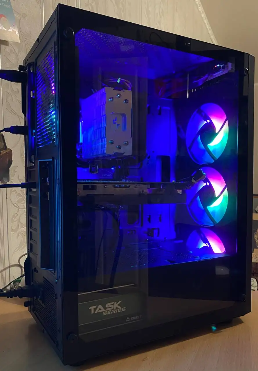 Игровой компьютер в сборе с монитором 24 дюйма - Компьютеры (Электроника) в Барнаул