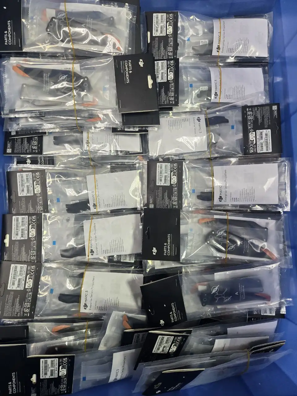 Продажа раций, аккумуляторов и оборудования для радиоустройств - Радиооборудование (Электроника) в Барнаул