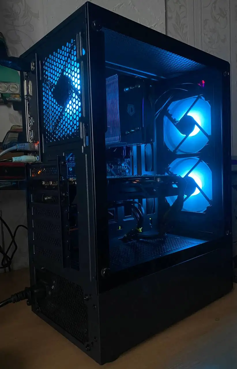 Игровой компьютер в сборе с монитором - Компьютеры и комплектующие (Электроника) в Барнаул