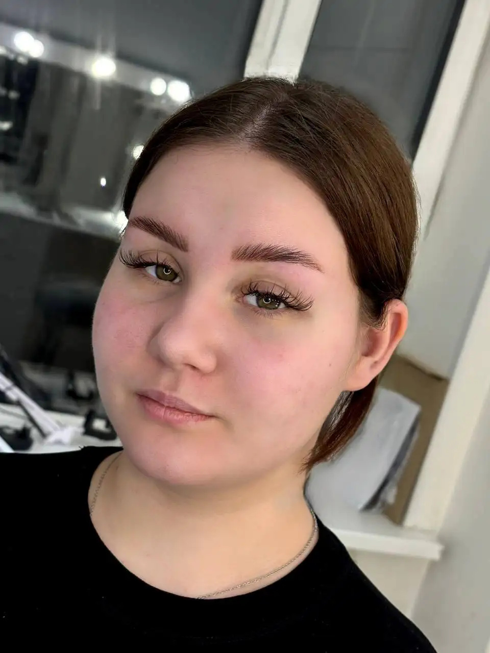 Услуги по коррекции, окрашиванию и ламинированию бровей в Барнауле - Брови (Красота и здоровье) в Барнаул