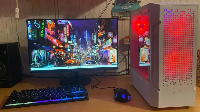 Игровой компьютер с монитором 24 дюйма и комплектующими - Компьютеры в Барнаул