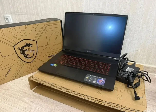 Игровой ноутбук MSI Katana в отличном состоянии - Блоки питания в Барнаул