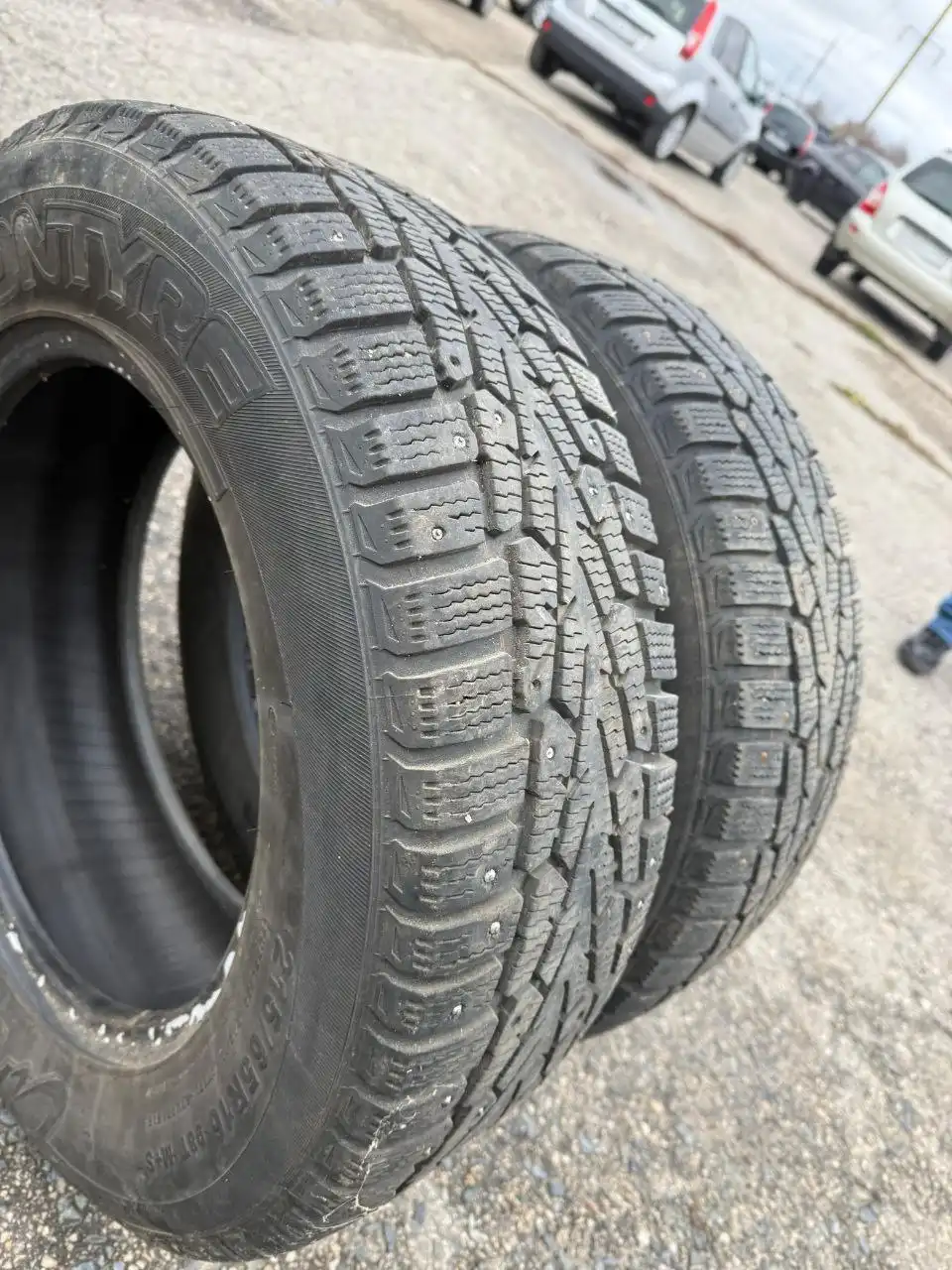 Продам зимнюю резину 4 шт