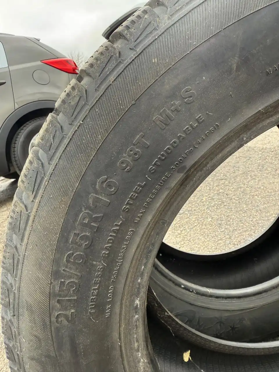 Продам зимнюю резину 4 шт